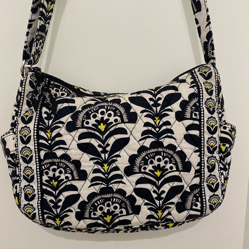 Vera Bradley Retired Fanfare Pattern crossbody / Shoulder Bag - Picture 3 of 16
